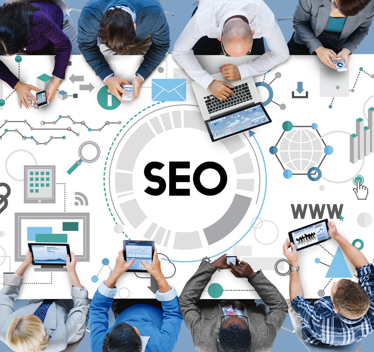 SEO optimization team working together